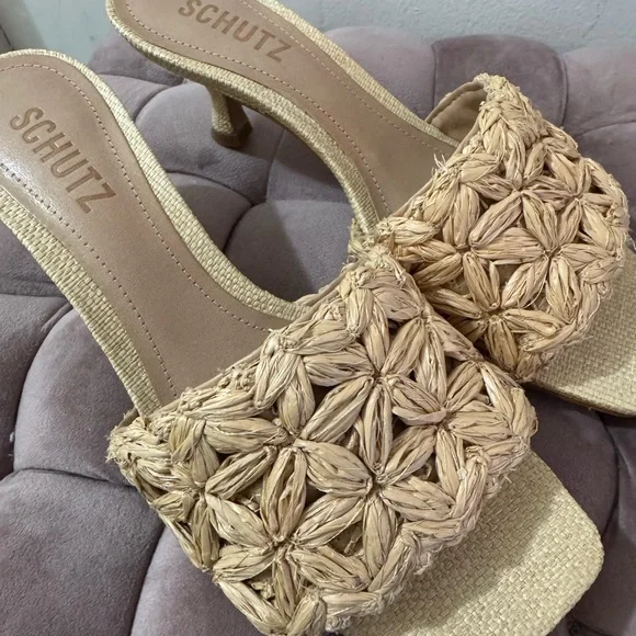 Schutz dethalia straw raffia sandal, kitten heel, natural, size 5 - Picture 3 of 10